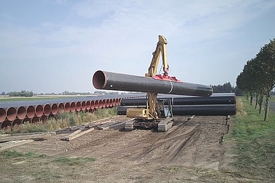 Desafío especial: 47.000 tubos, 18 m de longitud cada uno, 15 t de peso, DN1400